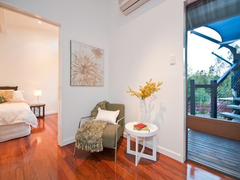 3 Reigate Place, The Gap QLD 4061