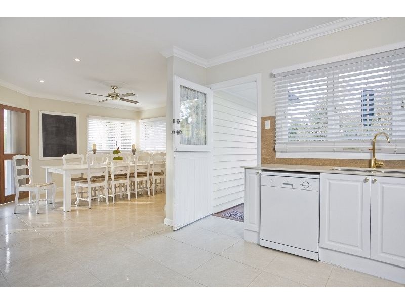 23 D’Aguilar Road, The Gap QLD 4061