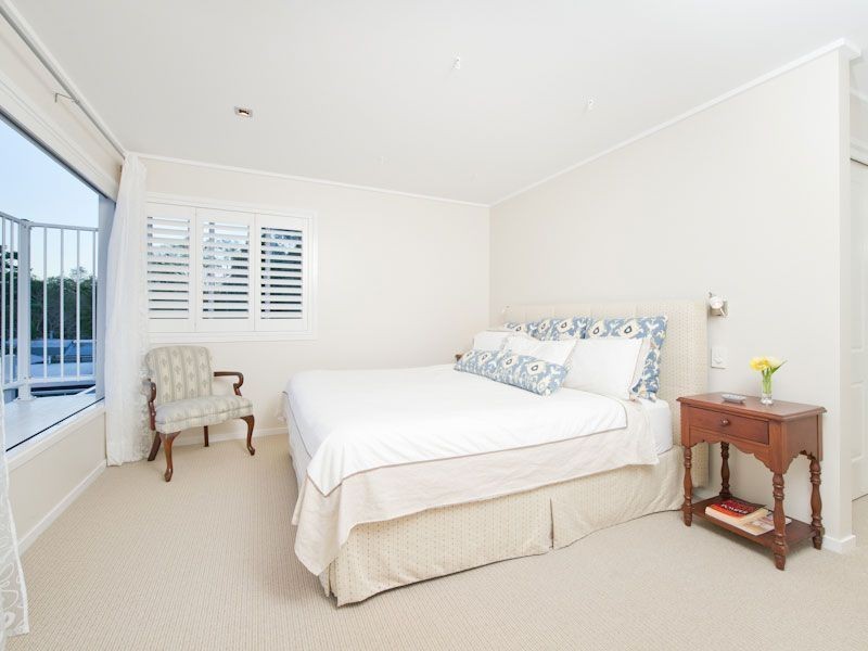 40 Barnett Road, Bardon QLD 4065