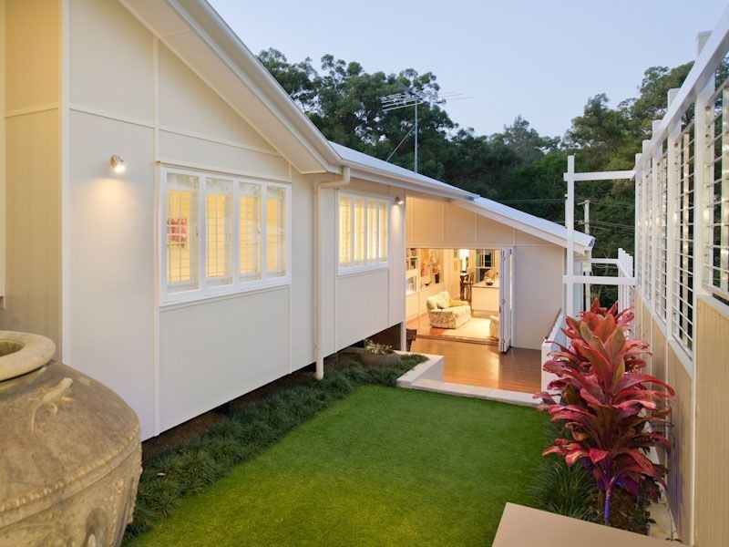 40 Barnett Road, Bardon QLD 4065