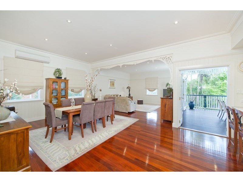 21 Leslie Street, Bardon QLD 4065