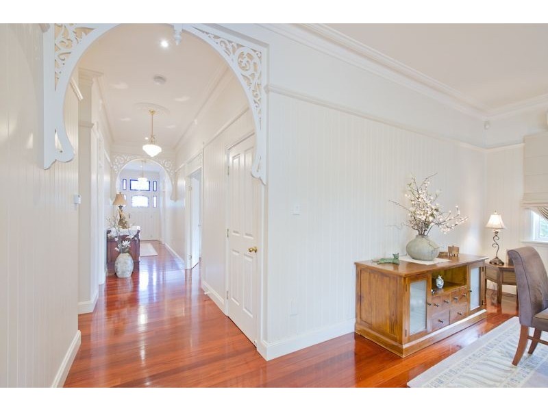 21 Leslie Street, Bardon QLD 4065