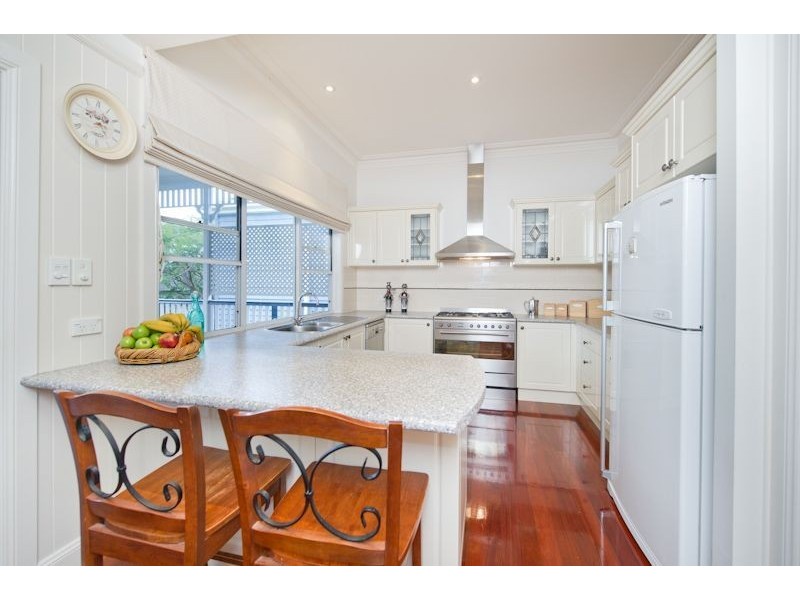 21 Leslie Street, Bardon QLD 4065