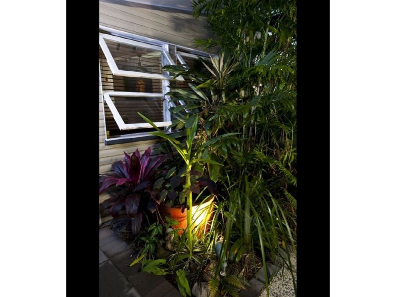 27 Cain Street, Everton Park QLD 4053