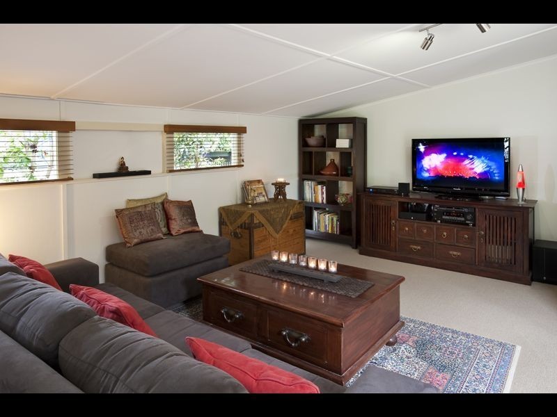 27 Cain Street, Everton Park QLD 4053