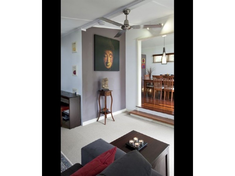 27 Cain Street, Everton Park QLD 4053