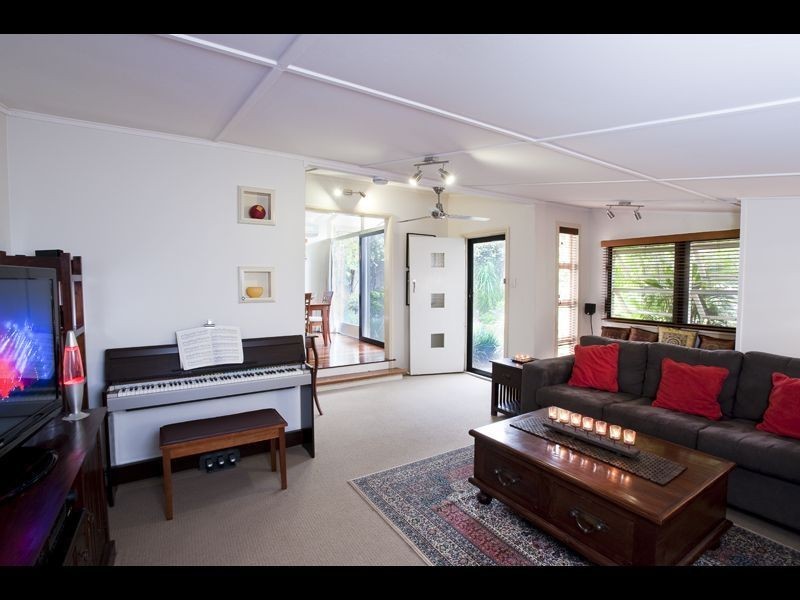 27 Cain Street, Everton Park QLD 4053