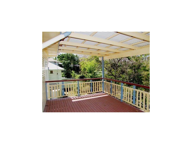 54 Stuartholme Road, Bardon QLD 4065