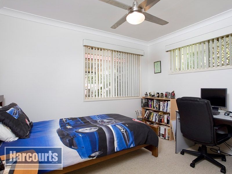 3 Kinross Place, Ferny Grove QLD 4055