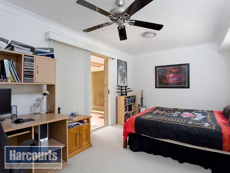 3 Kinross Place, Ferny Grove QLD 4055