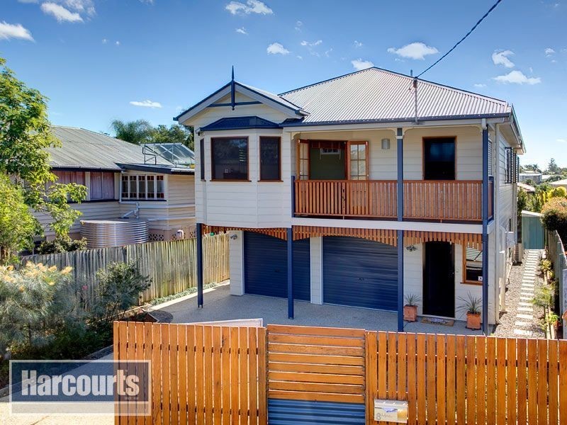 8 Stephenson Street, Bardon QLD 4065