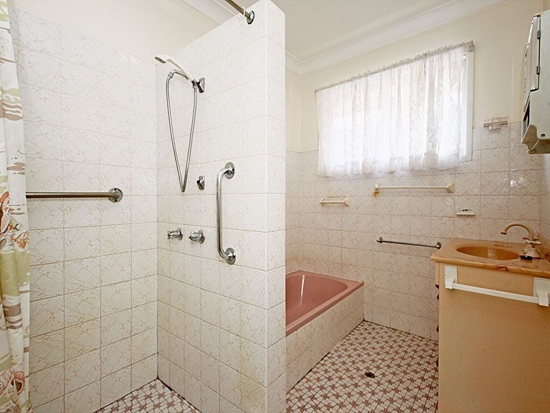 4 Tamara Street, The Gap QLD 4061
