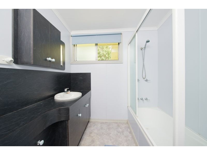 2 McQueen Street, Stafford Heights QLD 4053