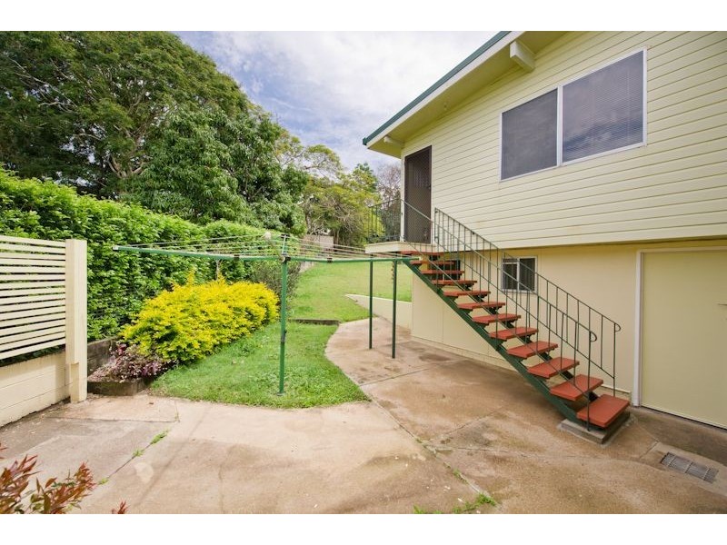 2 McQueen Street, Stafford Heights QLD 4053