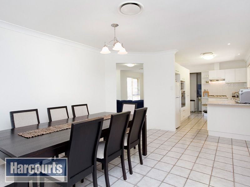 56 Falconglen Place, Ferny Grove QLD 4055