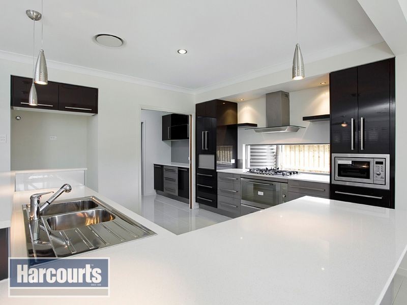 2 Patricia Drive, The Gap QLD 4061