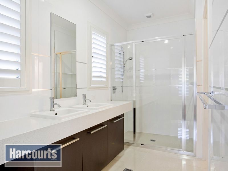 2 Patricia Drive, The Gap QLD 4061