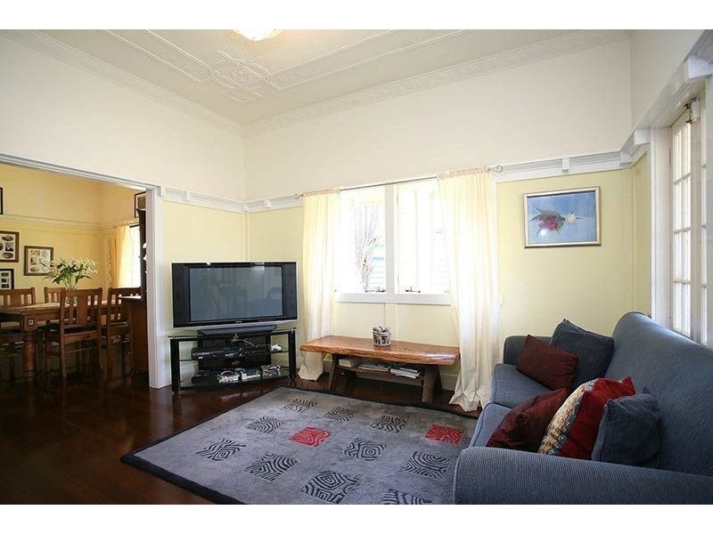 85 Mareeba Road, Ashgrove QLD 4060