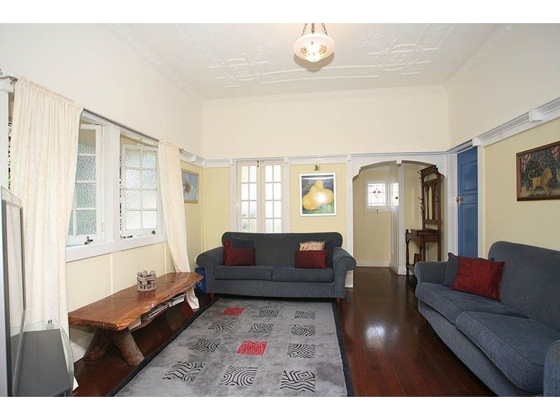 85 Mareeba Road, Ashgrove QLD 4060