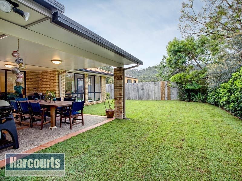 94 Selkirk Crescent, Upper Kedron QLD 4055