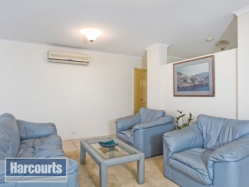 94 Selkirk Crescent, Upper Kedron QLD 4055