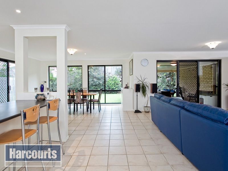 94 Selkirk Crescent, Upper Kedron QLD 4055