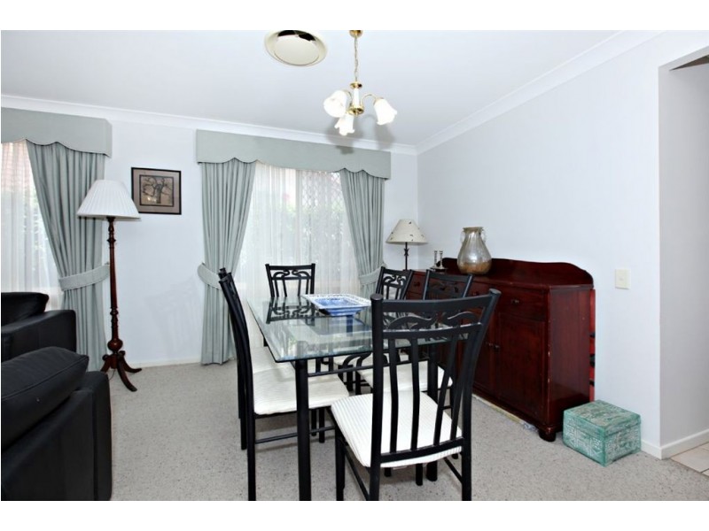 5 Maddison Place, The Gap QLD 4061