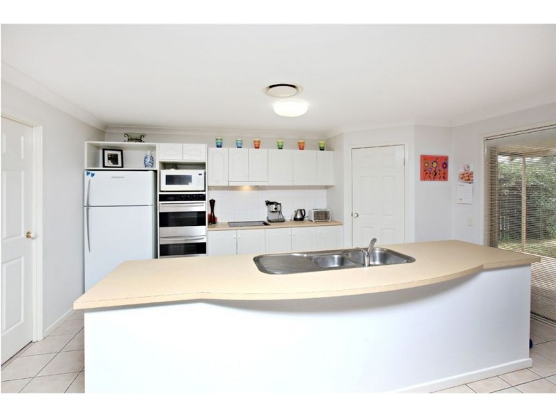 5 Maddison Place, The Gap QLD 4061