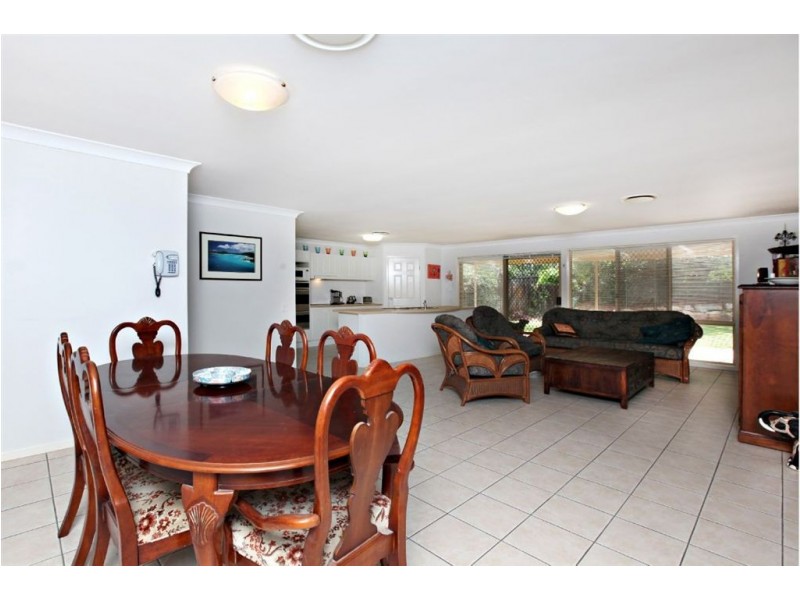 5 Maddison Place, The Gap QLD 4061