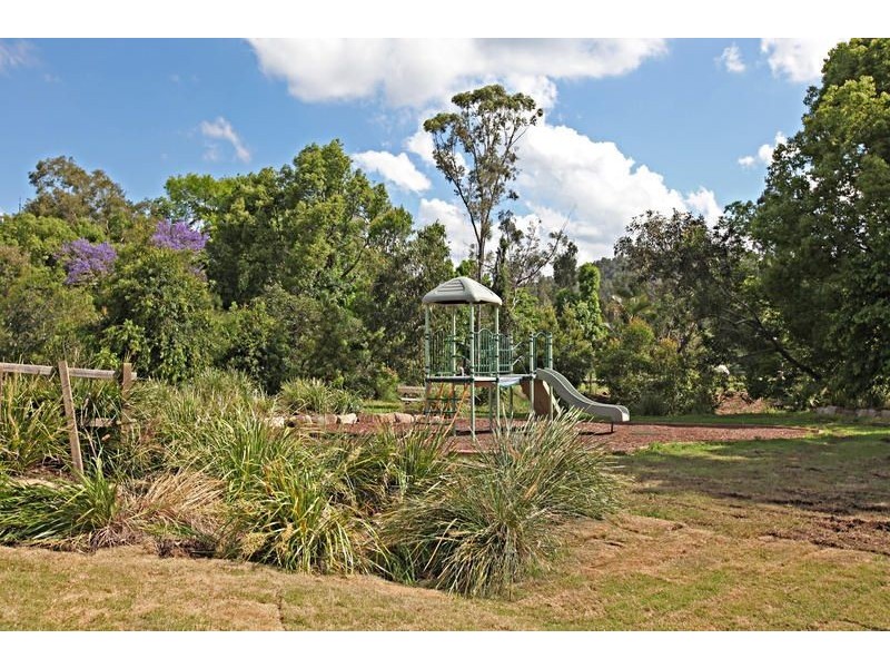 24 Georgia Place, The Gap QLD 4061