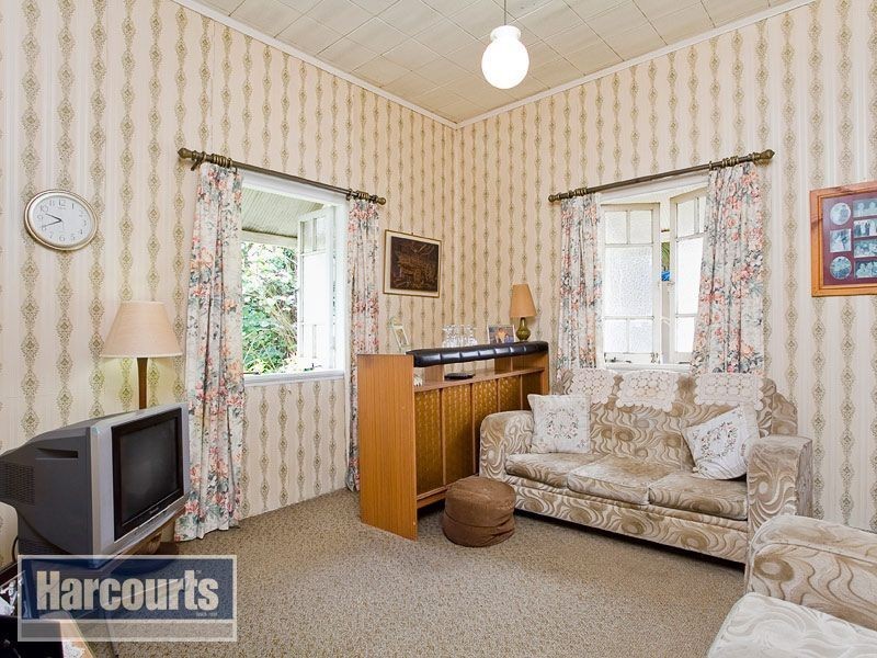 26 Devoy Street, Ashgrove QLD 4060