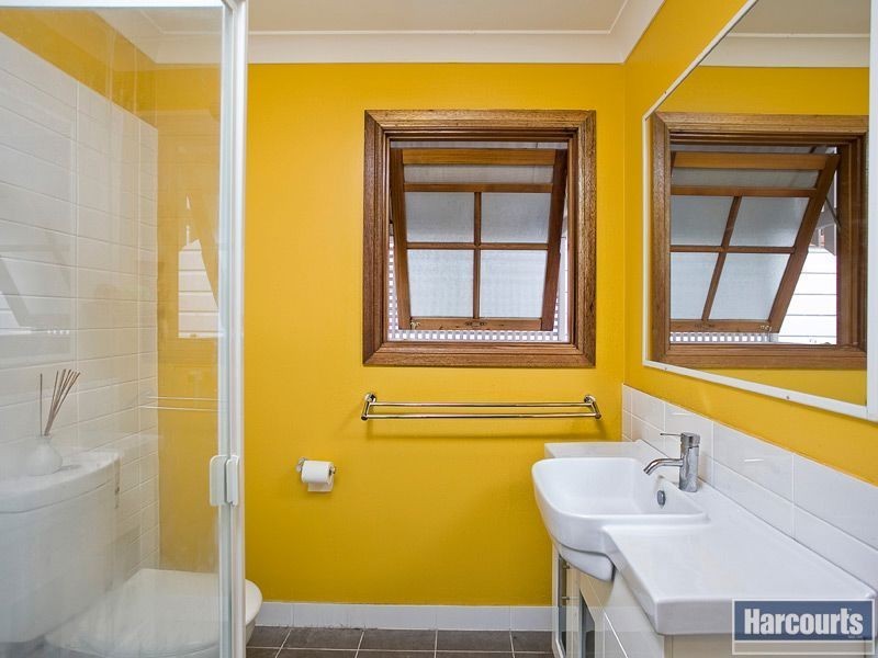 18 Gavan Street, Ashgrove QLD 4060