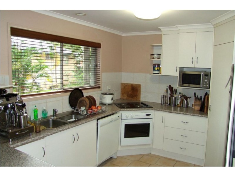 11 Malgoa Street, The Gap QLD 4061