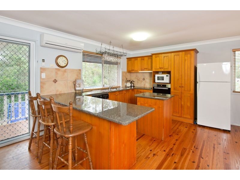 7 Hipwood Place, Samford QLD 4520