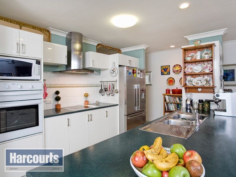 11 Redwood Place, The Gap QLD 4061
