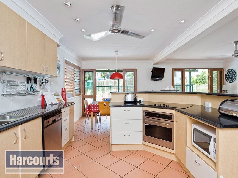 39 Warana Street, The Gap QLD 4061