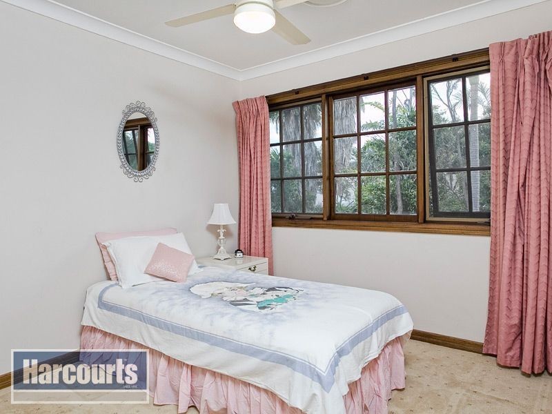 10 Gleneden Court, The Gap QLD 4061