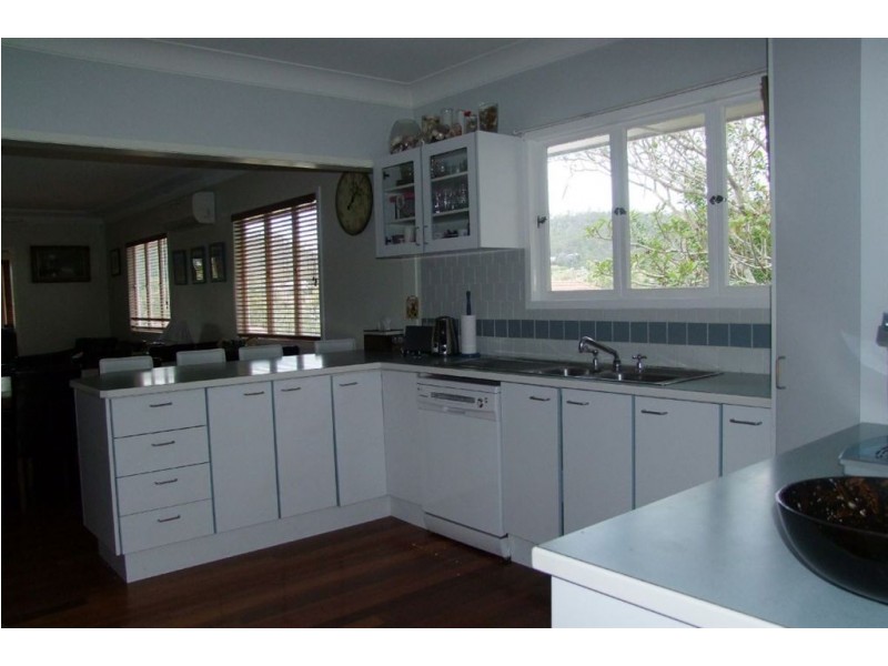 6 Madlo Street, The Gap QLD 4061