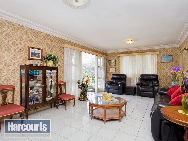 4 Devonhill Street, The Gap QLD 4061