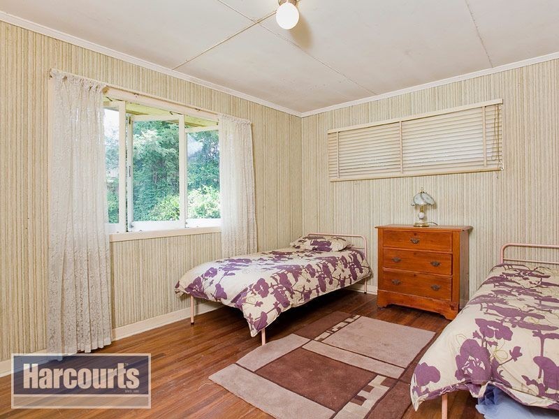 4 Devonhill Street, The Gap QLD 4061