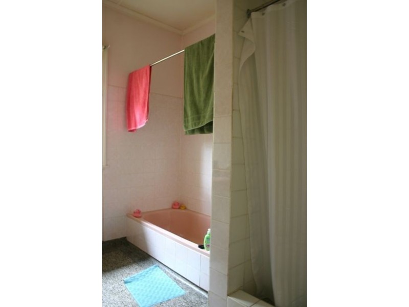 1037 Waterworks Road, The Gap QLD 4061