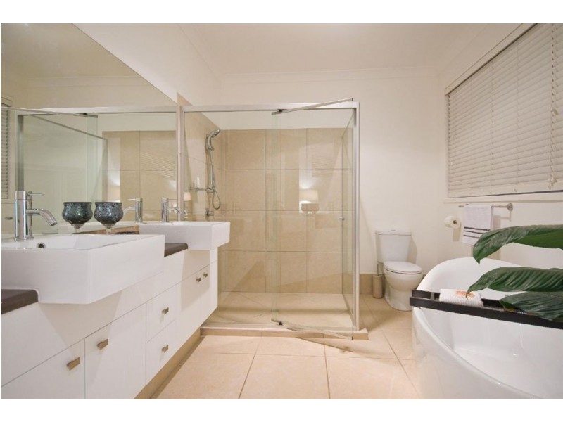 17 Victoria Street, Ashgrove QLD 4060