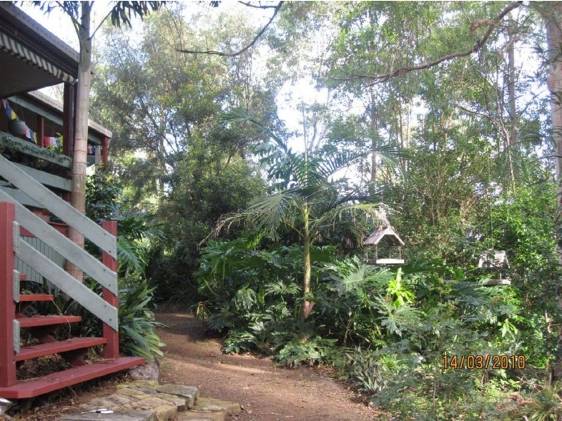 11 Denniston Court, Clear Mountain QLD 4500