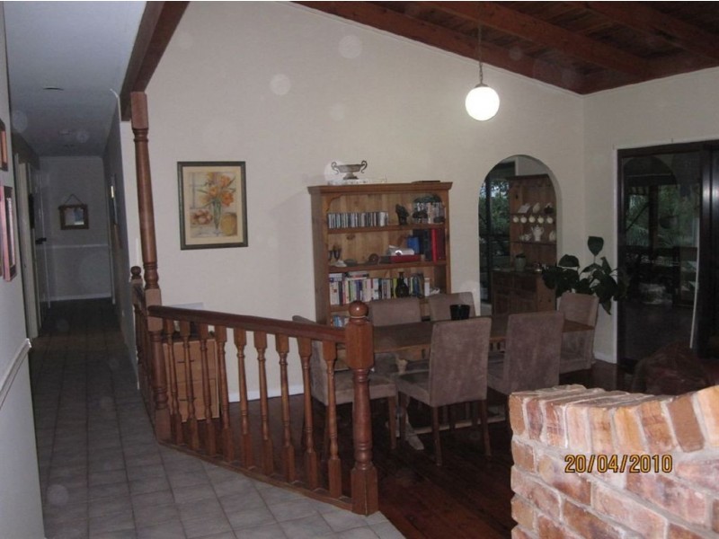 11 Denniston Court, Clear Mountain QLD 4500