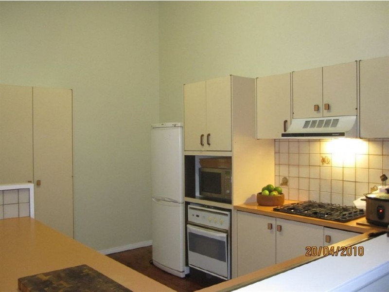 11 Denniston Court, Clear Mountain QLD 4500