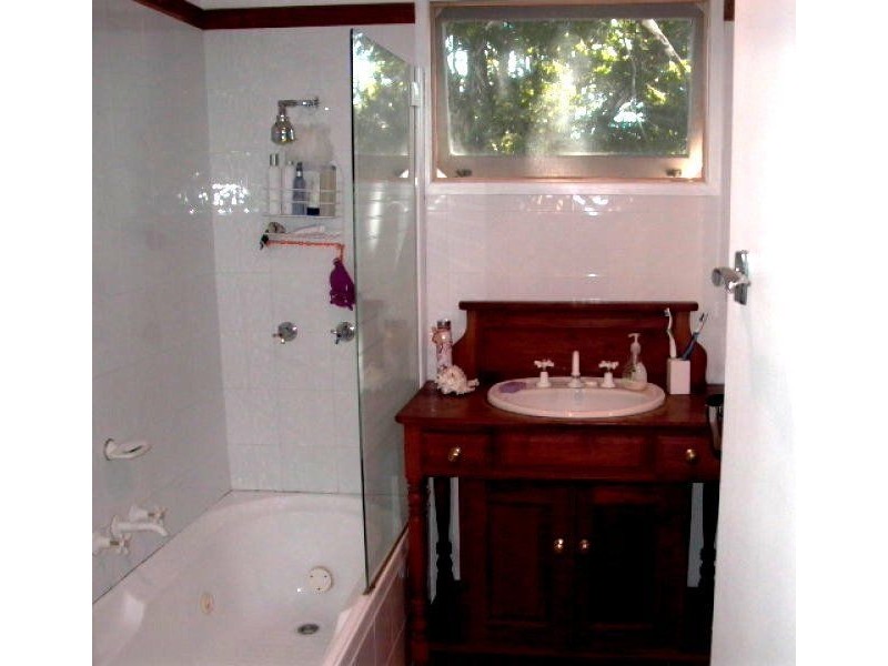 3 Madeira Street, The Gap QLD 4061
