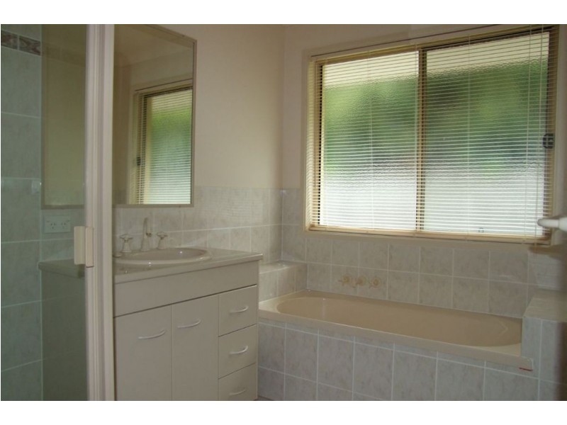 26 Glenwood Place, The Gap QLD 4061