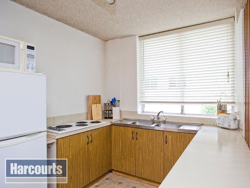 4/12 Underhill Avenue, Indooroopilly QLD 4068