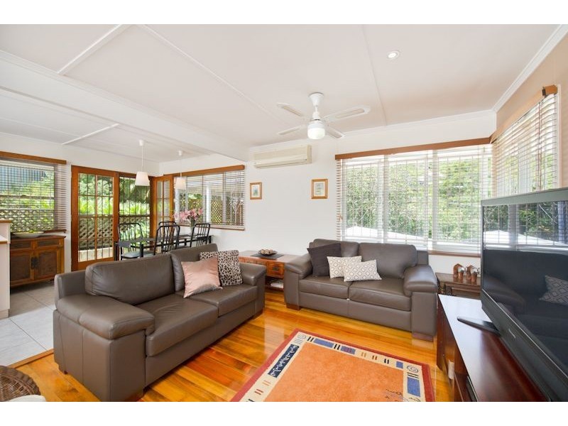 20 Rosewood Street, Bardon QLD 4065