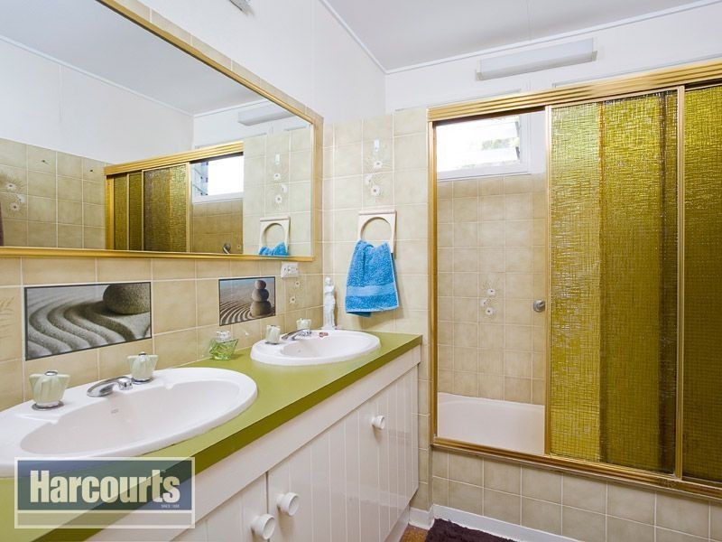29 Kirri Street, The Gap QLD 4061